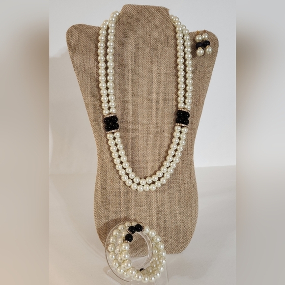Hand Crafted Pearl Necklace Bracelet Earrings Set White Black Rhinestones - Picture 1 of 11